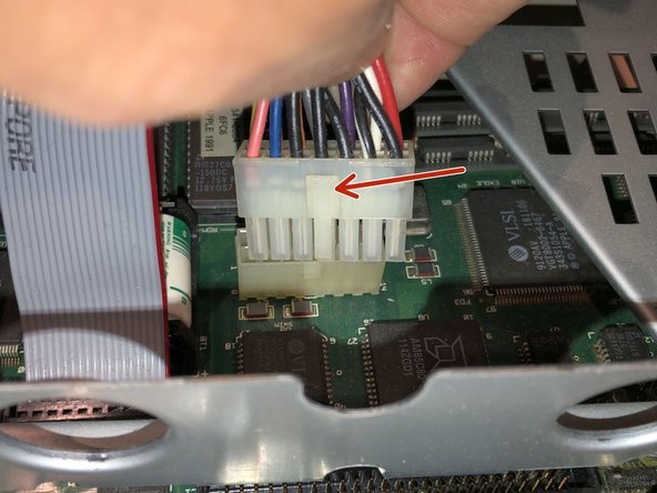 Macintosh Classic II Power Board Removal: crwdns2935265:011crwdnd2935265:03crwdnd2935265:03crwdne2935265:0