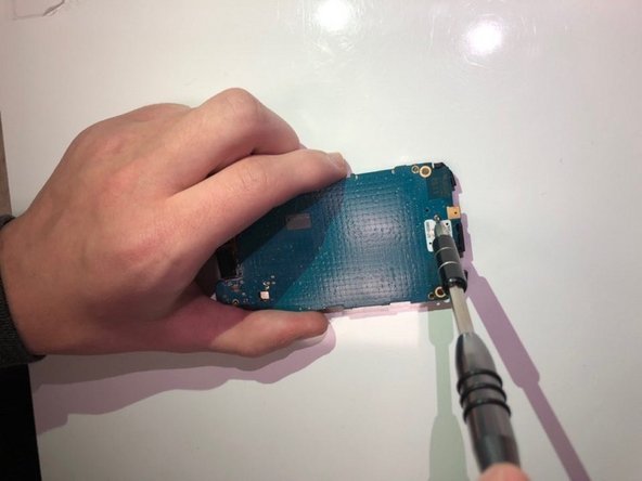 Samsung Galaxy Y Charging port and headphone jack Replacement: crwdns2935265:05crwdnd2935265:02crwdnd2935265:03crwdne2935265:0