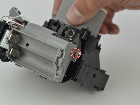 Fujifilm Instax Minion Capacitor Replacement, Capacitor: crwdns2935265:07crwdnd2935265:02crwdnd2935265:03crwdne2935265:0