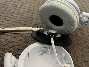 How to Solder Broken or Loose Wires in Sony MDR-ZX110 Headphones