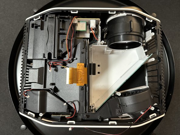 Alliums LED projector AP-020 Teardown, Open the light path: crwdns2935265:05crwdnd2935265:02crwdnd2935265:03crwdne2935265:0