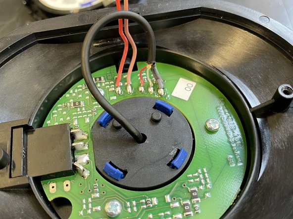 Beyer Dynamic DT280/DT290 Microphone Teardown, Remove the boom arm: crwdns2935265:05crwdnd2935265:03crwdnd2935265:03crwdne2935265:0