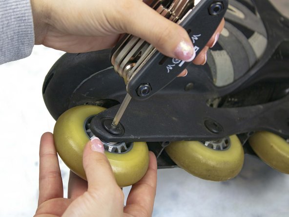 Inline Skates Wheels and Bearings Replacement: crwdns2935265:011crwdnd2935265:02crwdnd2935265:02crwdne2935265:0