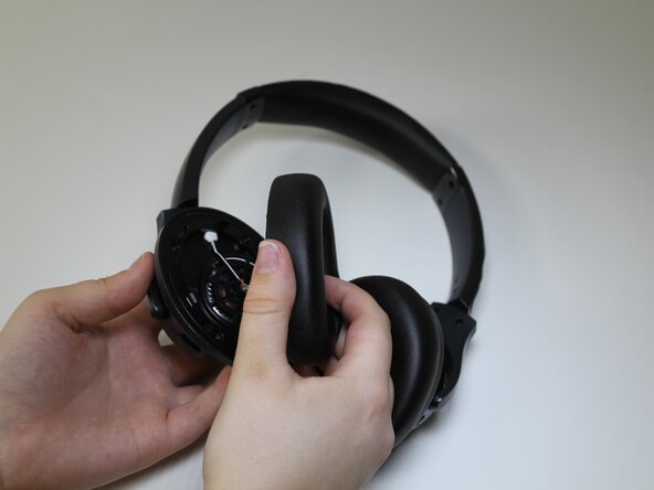 Anker Soundcore Life Q20 Buttons Replacement: crwdns2935265:03crwdnd2935265:02crwdnd2935265:02crwdne2935265:0