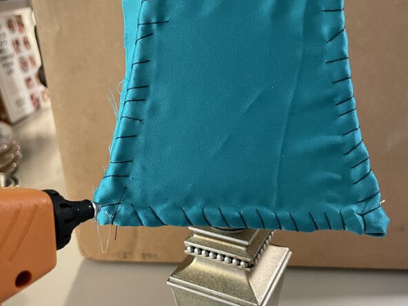 How to Create and Replace a Lampshade: crwdns2935265:08crwdnd2935265:02crwdnd2935265:02crwdne2935265:0