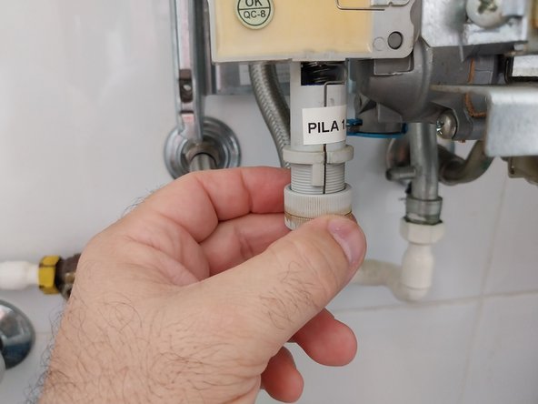 Junkers WR11-2 Water Heater Battery Replacement: crwdns2935265:05crwdnd2935265:03crwdnd2935265:03crwdne2935265:0