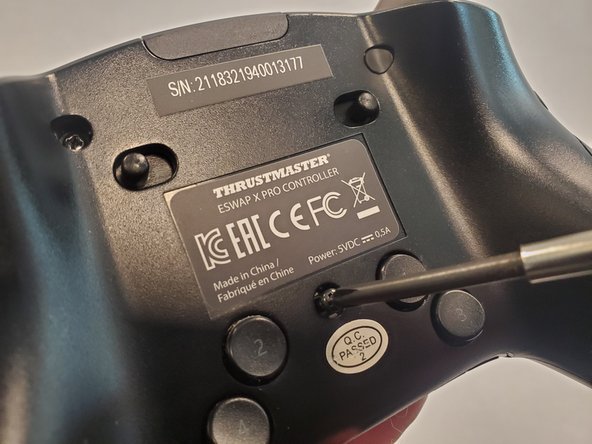 How to Fix a Thrustmaster Eswap X Pro Controller Trigger: шаг 9, изображение 2 из 3