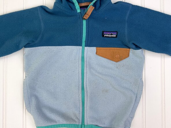 How to Spot Clean Technical Gear, Dish soap for unknown stains: crwdns2935265:02crwdnd2935265:03crwdnd2935265:03crwdne2935265:0