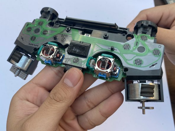 DulaShock 4 CUH-ZCT2 Potentiometer(s) Replacement: crwdns2935265:09crwdnd2935265:03crwdnd2935265:03crwdne2935265:0