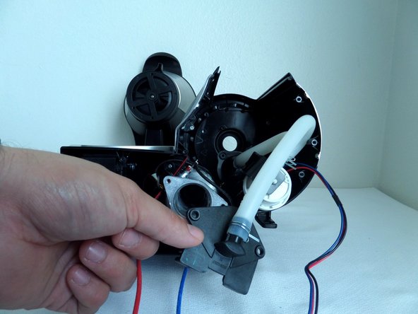 Ninja Coffee Bar CF080 Water Pump  Replacement: crwdns2935265:018crwdnd2935265:02crwdnd2935265:02crwdne2935265:0