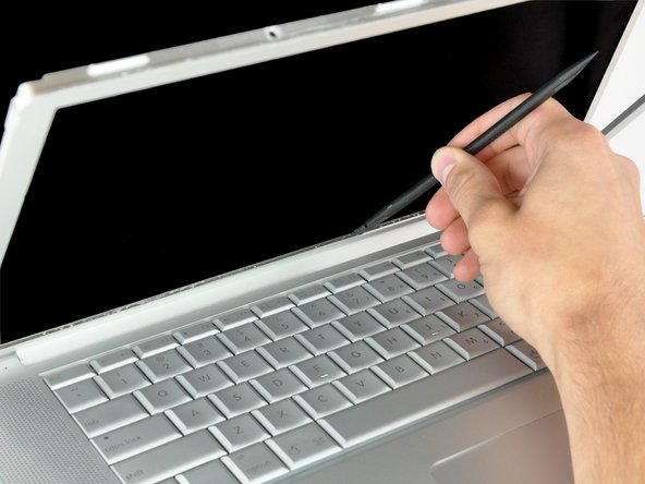 PowerBook G4 Aluminum 15" 1-1.5 GHz LCD Replacement: crwdns2935265:021crwdnd2935265:02crwdnd2935265:02crwdne2935265:0