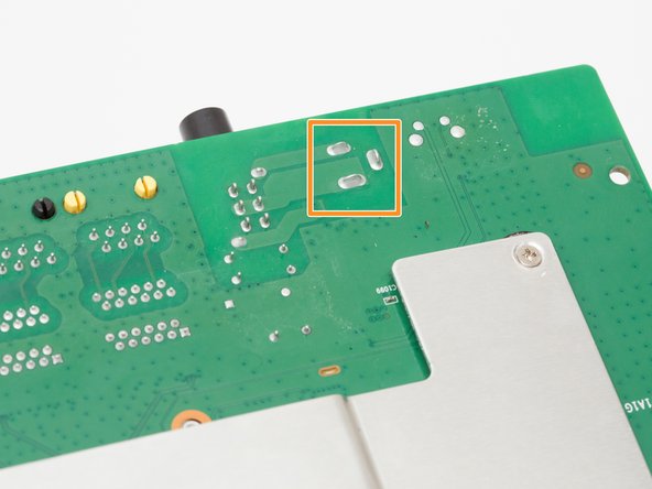 D-Link DIR-890L Power Adapter Port Replacement, Power Adapter Port: crwdns2935265:010crwdnd2935265:03crwdnd2935265:03crwdne2935265:0