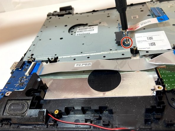 HP 15-ay114cy Keyboard Replacement, Remove the Circuit: crwdns2935265:016crwdnd2935265:02crwdnd2935265:03crwdne2935265:0