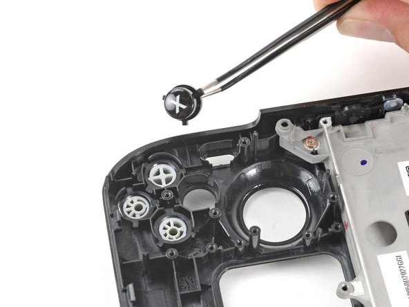 Steam Deck Front Shell Replacement, Remove the action buttons: crwdns2935265:091crwdnd2935265:02crwdnd2935265:03crwdne2935265:0