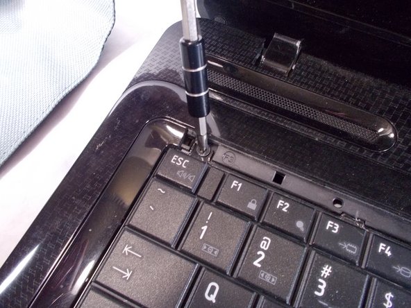 Toshiba Satellite L675D-S7015 Keyboard Replacement: crwdns2935265:04crwdnd2935265:02crwdnd2935265:02crwdne2935265:0