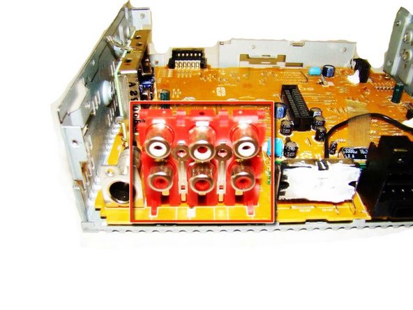 Sony Xplod CDX-MP30 Audio In/Audio Out Inputs Replacement, Audio In/Audio Out Inputs: crwdns2935265:012crwdnd2935265:02crwdnd2935265:02crwdne2935265:0