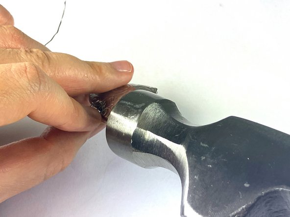 How to Repair a Locket Hinge: crwdns2935265:07crwdnd2935265:02crwdnd2935265:02crwdne2935265:0