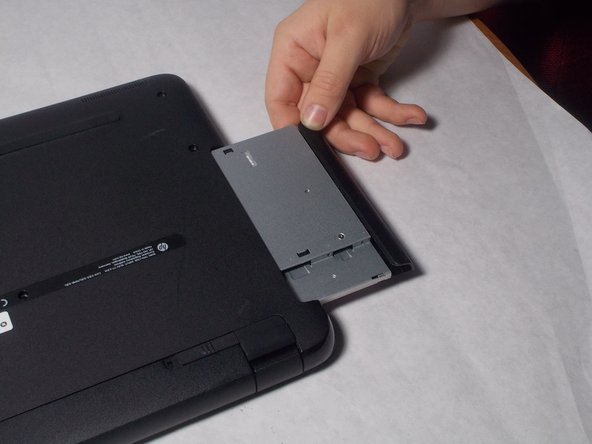 HP 15-BA078DX Back Panel Replacement: crwdns2935265:03crwdnd2935265:02crwdnd2935265:03crwdne2935265:0