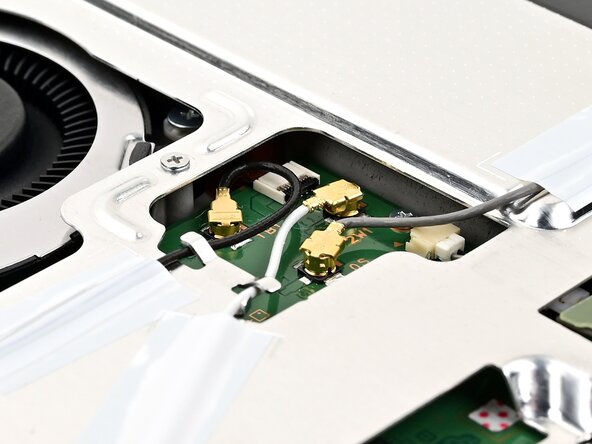 Nintendo Switch 2 Microphone Replacement, Connect the antenna cables: crwdns2935265:048crwdnd2935265:03crwdnd2935265:03crwdne2935265:0