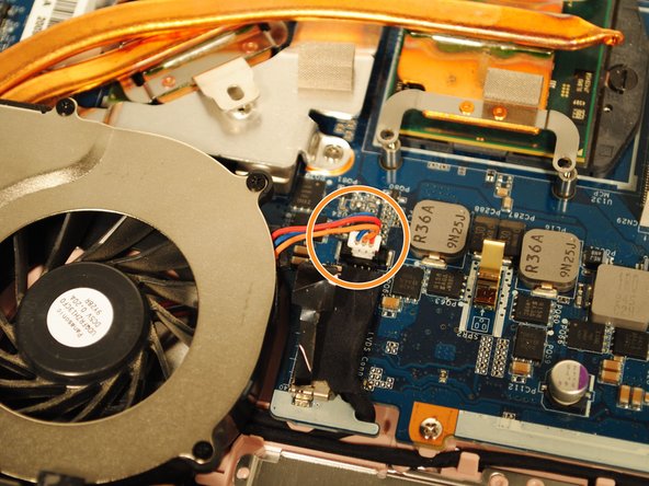 Sony Vaio VPCW21FX Fan Replacement: crwdns2935265:014crwdnd2935265:02crwdnd2935265:02crwdne2935265:0