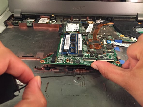 Acer Aspire TimelineU M5-481TG Audio Drive Replacement: crwdns2935265:015crwdnd2935265:02crwdnd2935265:03crwdne2935265:0