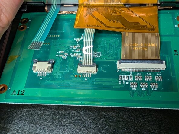 Elgato Stream Deck MK.1 Screen Replacement, Seperate the circuit board: crwdns2935265:05crwdnd2935265:03crwdnd2935265:03crwdne2935265:0