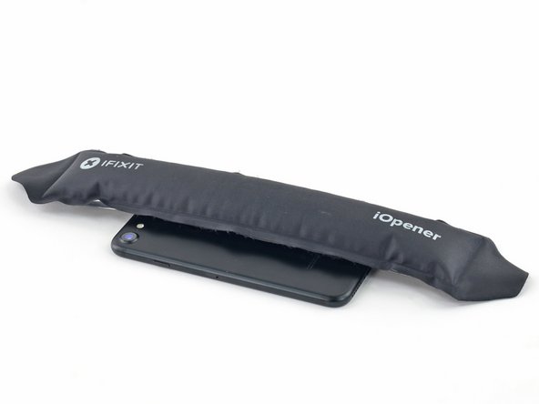 iPhone 7 Battery Replacement, Methods to unstick the battery from the case: crwdns2935265:032crwdnd2935265:03crwdnd2935265:03crwdne2935265:0