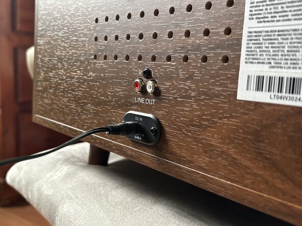 Victrola Century Record Player Stylus/Needle Replacement, Stylus: step 1, image 1 of 3
