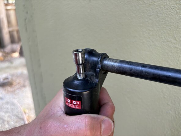 Fox32 Mountain Bike Front Air Suspension Fork Seal and Oil Replacement: étape 26, image 1 de 2