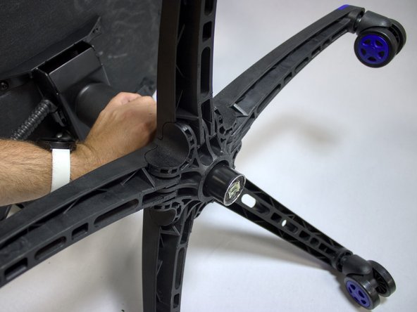 Respawn RSP-110 Gaming Chair Gas Cylinder Replacement: crwdns2935265:07crwdnd2935265:02crwdnd2935265:02crwdne2935265:0