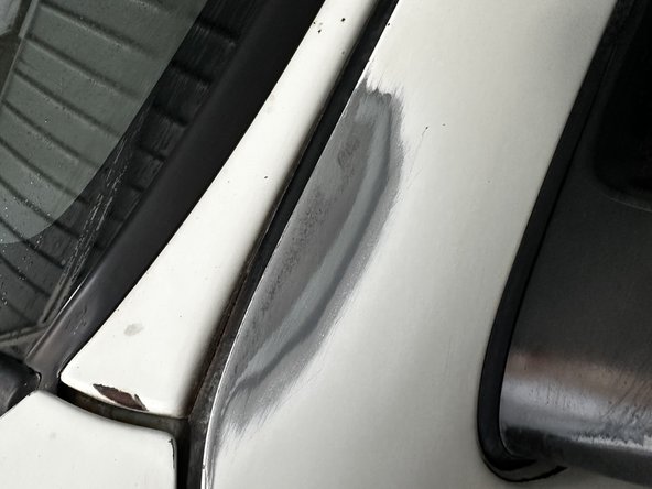 How to Remove Rust on Car Body: crwdns2935265:04crwdnd2935265:02crwdnd2935265:02crwdne2935265:0