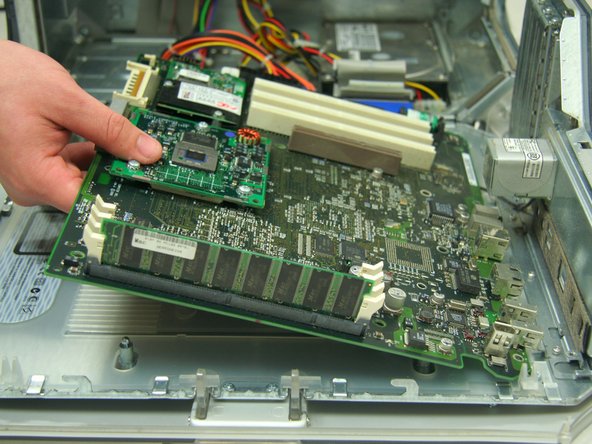 Power Mac G4 M5183 Logic Board Replacement: crwdns2935265:07crwdnd2935265:02crwdnd2935265:02crwdne2935265:0