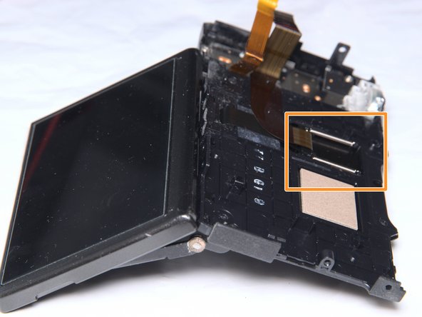 Canon EOS M5 Teardown, The Back Case & Touch LCD.: crwdns2935265:08crwdnd2935265:02crwdnd2935265:03crwdne2935265:0