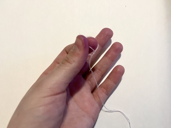 Transforming High-Rise Pants into Low-Rise Style by Hand: crwdns2935265:05crwdnd2935265:02crwdnd2935265:03crwdne2935265:0