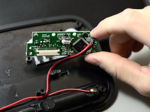 Button Controller Board Replacement, Button Controller Board: crwdns2935265:08crwdnd2935265:02crwdnd2935265:02crwdne2935265:0