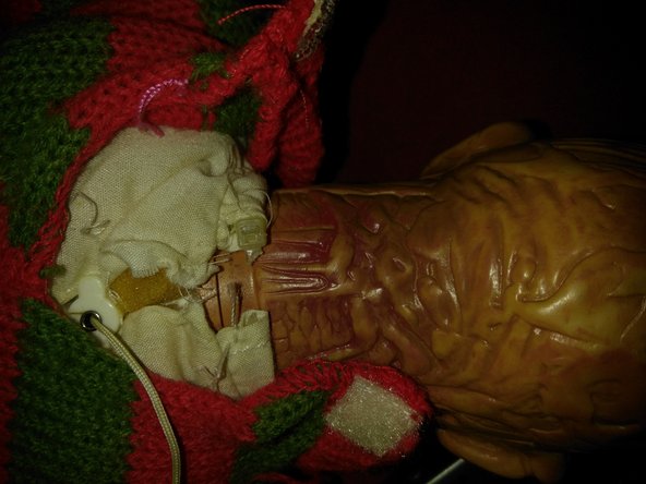 Voice Box Repair, Let's Get Him a Little More Comfortable 😉: crwdns2935265:01crwdnd2935265:02crwdnd2935265:03crwdne2935265:0