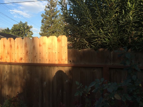 How to Add Privacy to a Wood Fence: crwdns2935265:07crwdnd2935265:02crwdnd2935265:02crwdne2935265:0