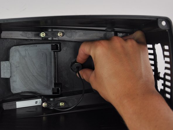 Campbell Hausfeld FP204800 On/Off Switch Replacement, Configure the on/off switch for removal: crwdns2935265:05crwdnd2935265:02crwdnd2935265:02crwdne2935265:0