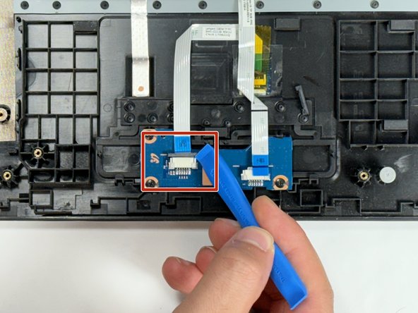 Samsung Notebook 5 NP530E5M Touchpad Button Board Replacement: passo 8, immagine 2 di 3