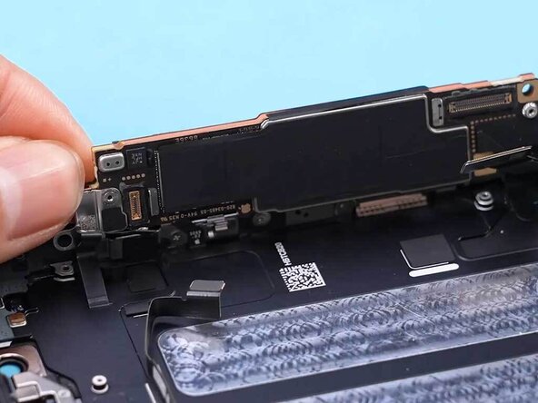 iPhone 16e Disassembly