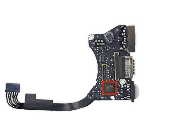 MacBook Air 11" Early 2015 Teardown: crwdns2935265:08crwdnd2935265:03crwdnd2935265:03crwdne2935265:0