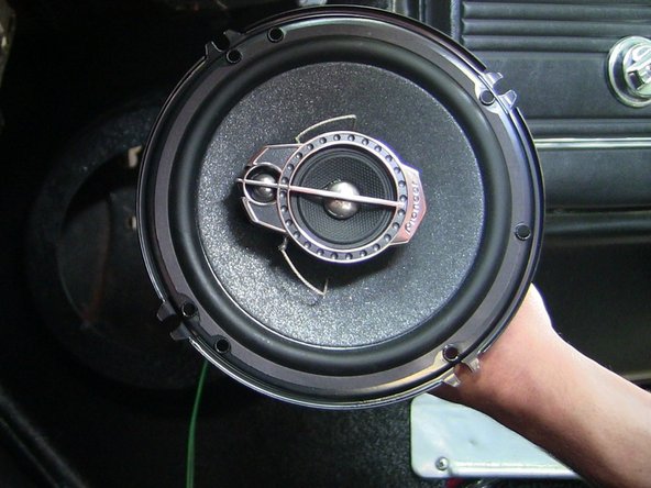 1967-68 Mustang Kick Panel Speaker Replacement: crwdns2935265:05crwdnd2935265:03crwdnd2935265:03crwdne2935265:0