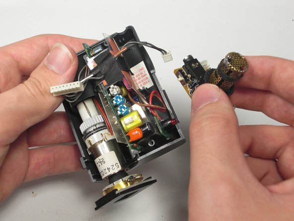 RCA CC310 Viewfinder Replacement: crwdns2935265:06crwdnd2935265:02crwdnd2935265:02crwdne2935265:0