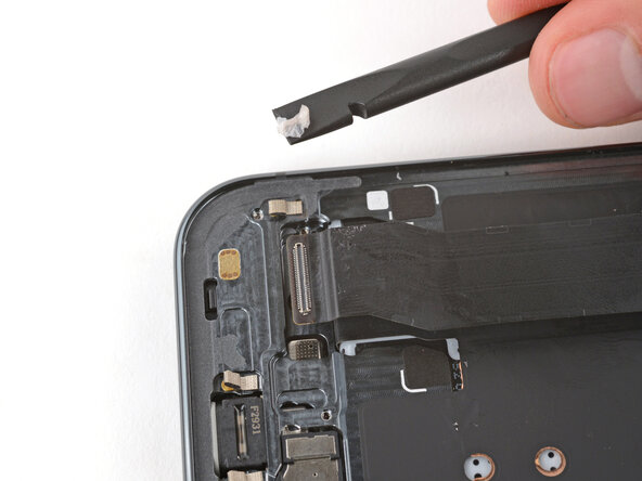 Google Pixel 10 Pro XL Screen Replacement, Remove the screen cable adhesive: 18 단계, 이미지 3개 중 3개