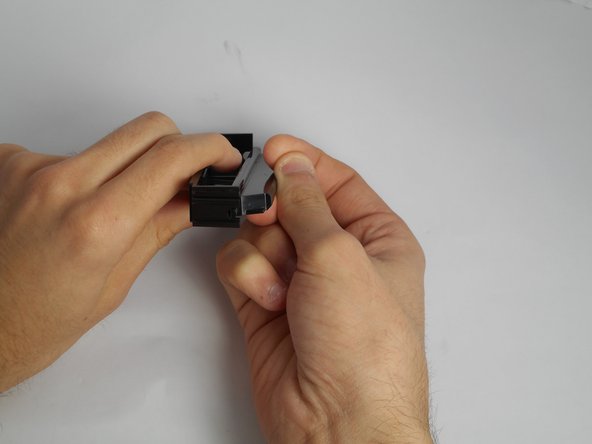 Atari 5200 Game Cartridge Disassembly, Reassembly: crwdns2935265:03crwdnd2935265:02crwdnd2935265:03crwdne2935265:0