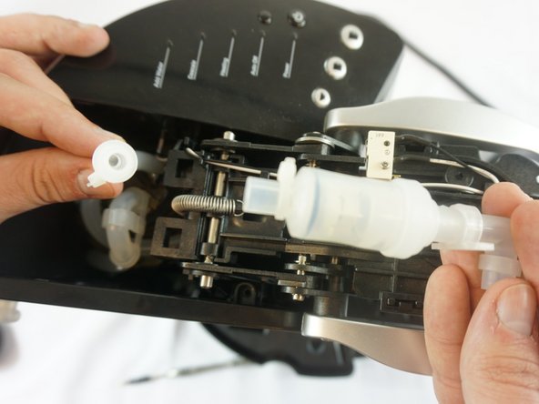 Keurig K40 Open/Close Sensor Replacement: crwdns2935265:04crwdnd2935265:02crwdnd2935265:02crwdne2935265:0