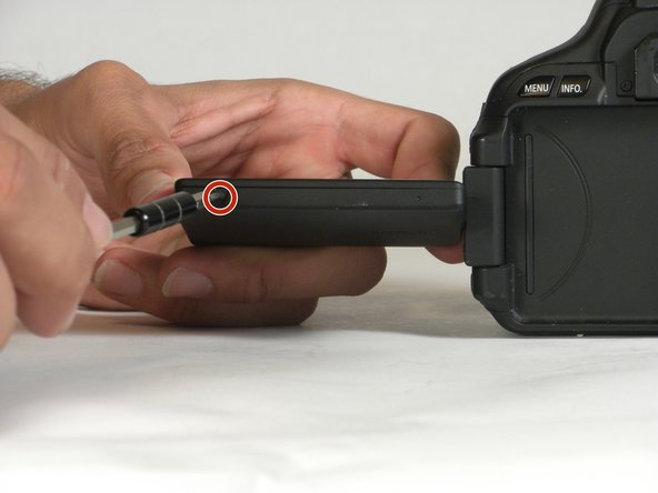 Canon EOS Rebel T3i Screen Replacement, Screen: crwdns2935265:04crwdnd2935265:02crwdnd2935265:02crwdne2935265:0