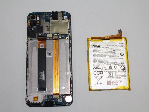 Asus ZenFone 5 Motherboard Replacement: step 4, image 2 of 2