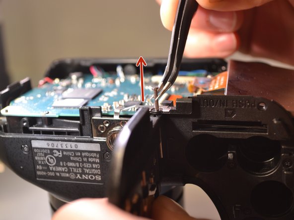 Sony Cyber-shot DSC-H200 SD Door Replacement: crwdns2935265:08crwdnd2935265:02crwdnd2935265:02crwdne2935265:0