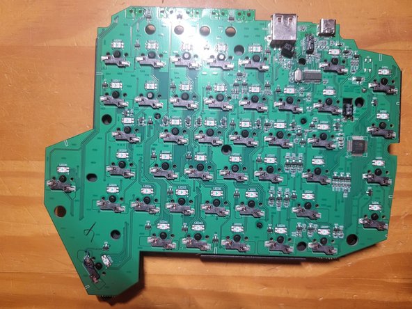 Redragon K585RGB Teardown: crwdns2935265:04crwdnd2935265:02crwdnd2935265:03crwdne2935265:0